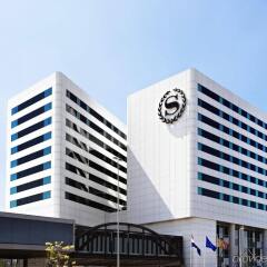 Отель Sheraton Amsterdam Airport Schiphol Нидерланды, Схипхол - 2 отзыва об отеле, цены и фото номеров - забронировать отель Sheraton Amsterdam Airport Schiphol онлайн вид на фасад