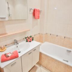 Отель Le France-Massenet AP3015 by Riviera Holiday Homes Ницца ванная фото 2