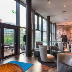 Отель Motel One Wien-Hauptbahnhof Австрия, Вена - 2 отзыва об отеле, цены и фото номеров - забронировать отель Motel One Wien-Hauptbahnhof онлайн интерьер отеля фото 2