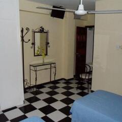 Отель Hostal Micaela удобства в номере