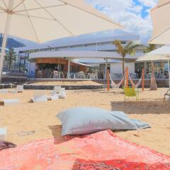 Отель Baobab Suites пляж фото 2