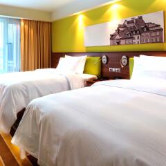 Отель Hampton by Hilton Warsaw City Centre комната для гостей фото 5