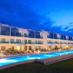 Отель Coral House by CanaBay Hotels бассейн фото 3