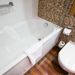 Ashford International Hotel & Spa in Ashford, United Kingdom from 123$, photos, reviews - zenhotels.com bathroom