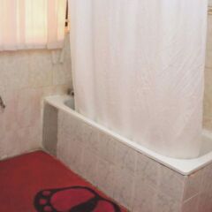 Отель Upper Class Suites ванная