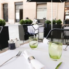 Отель Grand Hôtel Du Palais Royal питание