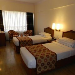 Fariyas Hotel in Mumbai, India from 134$, photos, reviews - zenhotels.com guestroom