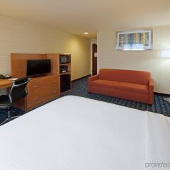 Отель Fairfield Inn by Marriott JFK Airport США, Нью-Йорк - отзывы, цены и фото номеров - забронировать отель Fairfield Inn by Marriott JFK Airport онлайн удобства в номере