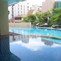 Отель Mike Beach Resort Pattaya бассейн