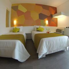 Hotel 3K Faro Aeroporto сейф в номере