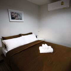 Отель Apinya Resort Bangsaray сейф в номере