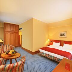 Hotel International Prague (ex. Сrowne Plaza) Прага комната для гостей