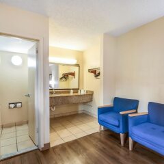 Отель Motel 6 Washington DC Convention Center комната для гостей фото 4