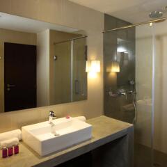 Отель Avani Bentota Resort Шри-Ланка, Бентота - 2 отзыва об отеле, цены и фото номеров - забронировать отель Avani Bentota Resort онлайн ванная фото 2