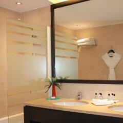 Отель Newhotel of Marseille - Vieux Port ванная фото 2