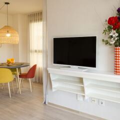 Отель ApartUP Gulliver Kids Испания, Валенсия - отзывы, цены и фото номеров - забронировать отель ApartUP Gulliver Kids онлайн комната для гостей фото 5