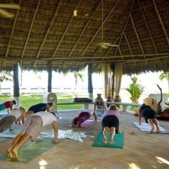 Bahia del Sol Beach Front Boutique Hotel фитнесс-зал