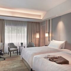Отель Parkroyal On Beach Road Сингапур комната для гостей фото 5