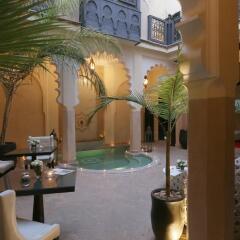 Отель Riad Ambre Et Epices Марокко, Марракеш - отзывы, цены и фото номеров - забронировать отель Riad Ambre Et Epices онлайн бассейн фото 3