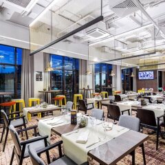 Отель Qubus Hotel Łódź Польша, Лодзь - отзывы, цены и фото номеров - забронировать отель Qubus Hotel Łódź онлайн гостиничный бар