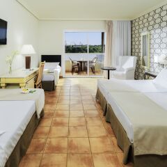Отель H10 Salauris Palace Испания, Салоу - 5 отзывов об отеле, цены и фото номеров - забронировать отель H10 Salauris Palace онлайн комната для гостей фото 3