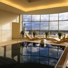 Отель Sheraton Poznan Hotel Польша, Познань - отзывы, цены и фото номеров - забронировать отель Sheraton Poznan Hotel онлайн бассейн