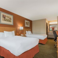 Отель Days Inn by Wyndham Columbus Fairgrounds США, Колумбус - отзывы, цены и фото номеров - забронировать отель Days Inn by Wyndham Columbus Fairgrounds онлайн комната для гостей фото 5
