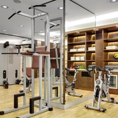 Гостиница The Ritz-Carlton, Moscow фитнесс-зал фото 3
