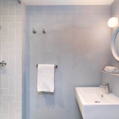 Отель Quality Hotel & Suites Bercy Bibliothèque by HappyCulture Франция, Париж - 3 отзыва об отеле, цены и фото номеров - забронировать отель Quality Hotel & Suites Bercy Bibliothèque by HappyCulture онлайн ванная фото 2