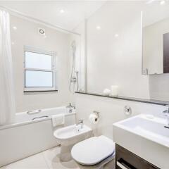 Отель 130 Queen's Gate Apartments Великобритания, Лондон - отзывы, цены и фото номеров - забронировать отель 130 Queen's Gate Apartments онлайн ванная фото 2