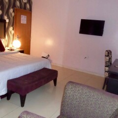 Отель Admiralty Residency комната для гостей фото 5