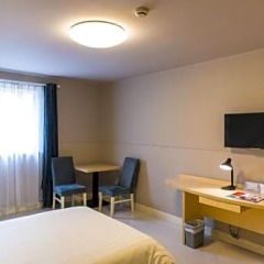 Отель Jinjiang Inn (Xi'an Wujiao Subway Station Airport Bus) Китай, Сиань - отзывы, цены и фото номеров - забронировать отель Jinjiang Inn (Xi'an Wujiao Subway Station Airport Bus) онлайн удобства в номере фото 2