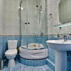 Отель Bed & Breakfast Bishkek Бишкек ванная фото 2