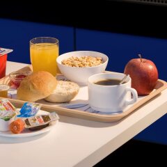 Отель Ibis Budget Liege Льеж в номере