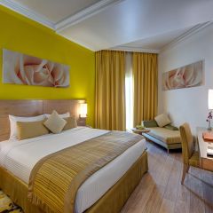 Al Khoory Executive Hotel 3* Номер Делюкс с различными типами кроватей
