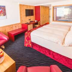 Отель Sport & Wellness Hotel San Gian St Moritz Швейцария, Санкт-Мориц - отзывы, цены и фото номеров - забронировать отель Sport & Wellness Hotel San Gian St Moritz онлайн комната для гостей фото 3