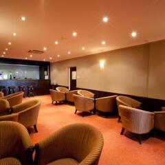 Newham Hotel развлечения