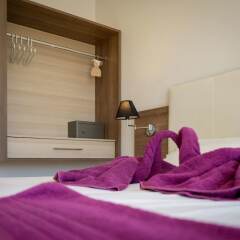 Stamos Hotel сейф в номере