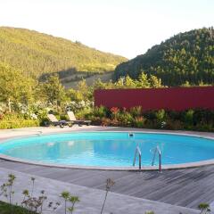 Отель Furnas Lake Villas бассейн