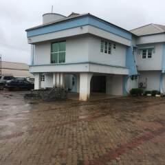 Mignonette Hotel & Suites парковка