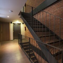 Отель Serennia Cest Apartamentos Arc de Triomf интерьер отеля