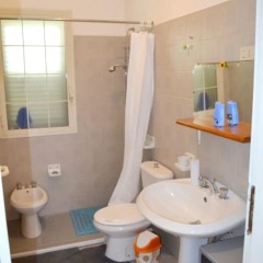 Отель Villa With 2 Bedrooms in Floridia, With Private Pool, Enclosed Garden and Wifi - 12 km From the Beach Флорида ванная