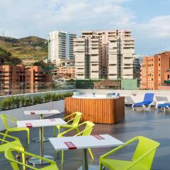 Отель Hampton by Hilton Cali питание