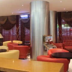 Отель Golden Crown Hotel Apartments ОАЭ, Шарджа - отзывы, цены и фото номеров - забронировать отель Golden Crown Hotel Apartments онлайн гостиничный бар
