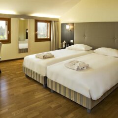 Отель Guest House Golf Club Padova Италия, Региональный парк Colli Euganei - отзывы, цены и фото номеров - забронировать отель Guest House Golf Club Padova онлайн комната для гостей фото 2