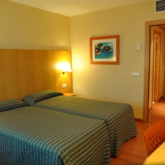 CITY EXPRESS HOTEL SANTANDER PARAYAS(Formerly NH Santander Parayas) комната для гостей