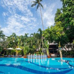 Отель Aonang Princeville Villa Resort and Spa бассейн