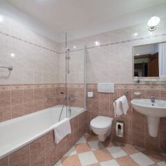 Hotel Cerny Slon Прага ванная фото 2