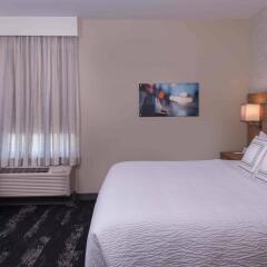 Отель TownePlace Suites by Marriott Saskatoon комната для гостей фото 3