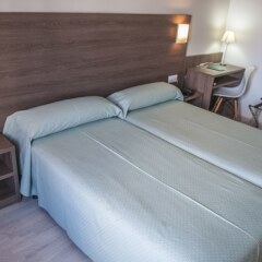 Отель Apartamentos Loar Ferreries комната для гостей фото 5